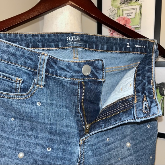 💎 a.n.a Pearl & Rhinestone Embellished Skinny’s - Picture 7 of 10